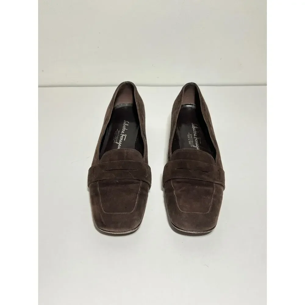 Salvatore Ferragamo Women EUC Classic Chocolate Brown Suede Loafer Shoe 6.5 B